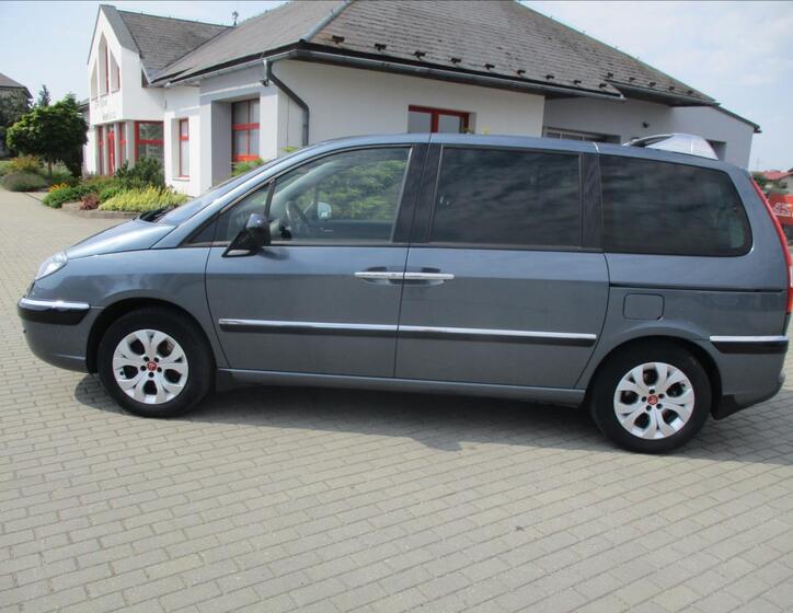 Citroën C8 32