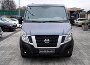 Nissan NV400 1