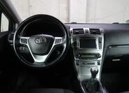 Toyota Avensis 16