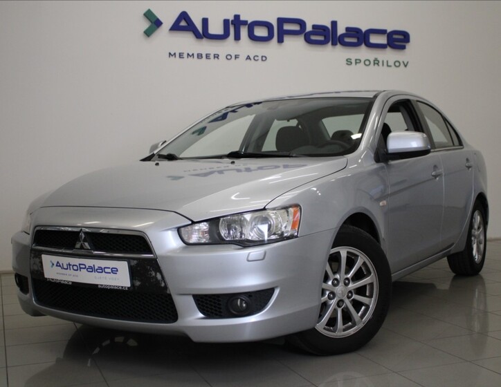 Mitsubishi Lancer 1