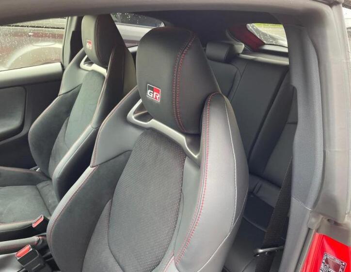 Toyota GR Yaris 16