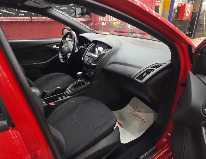 Ford Focus 11