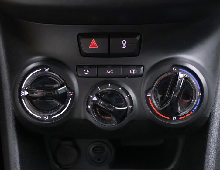 Peugeot 208 26