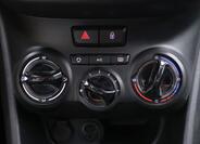 Peugeot 208 26