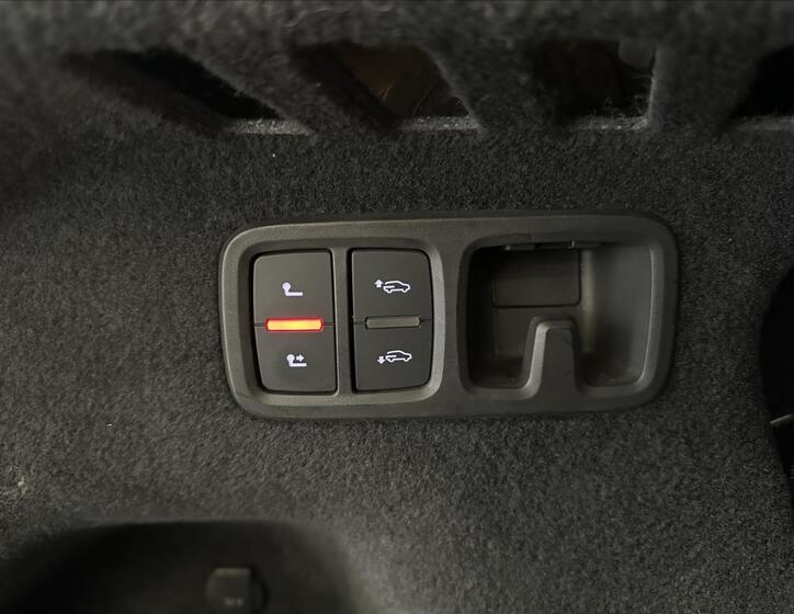 Audi Q8 30