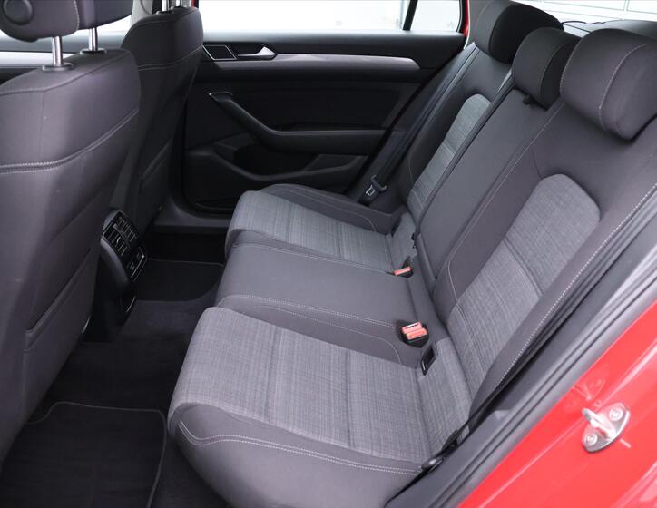 Volkswagen Passat 15