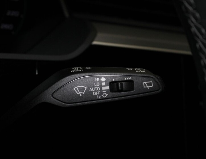 Audi e-tron 21