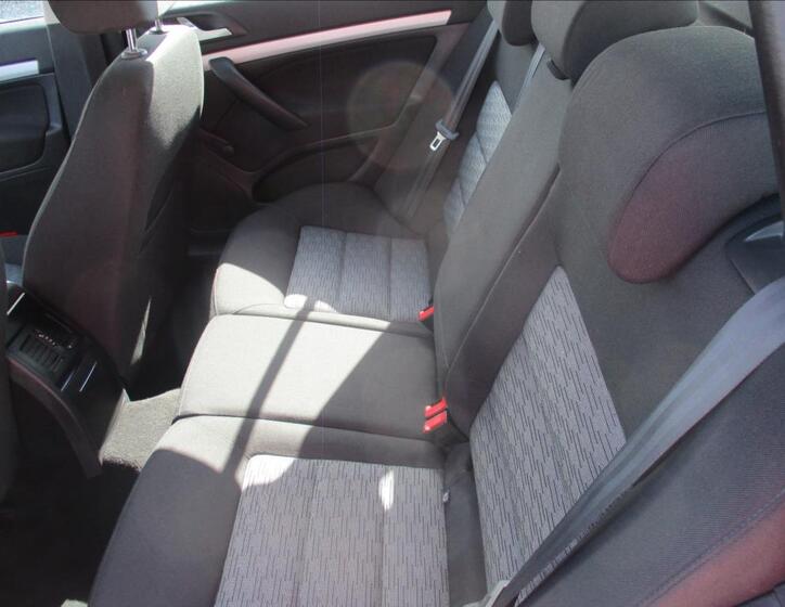Škoda Octavia 12