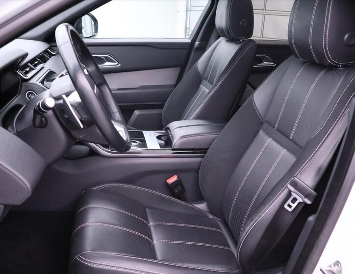 Land Rover Range Rover Velar 13