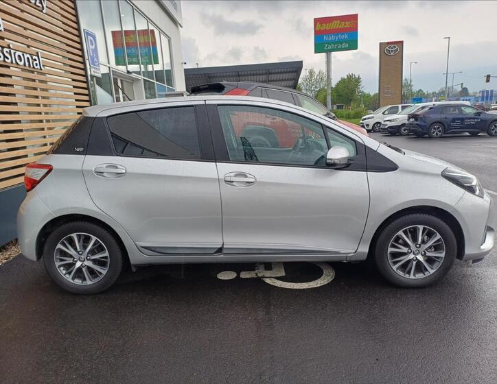 Toyota Yaris 20