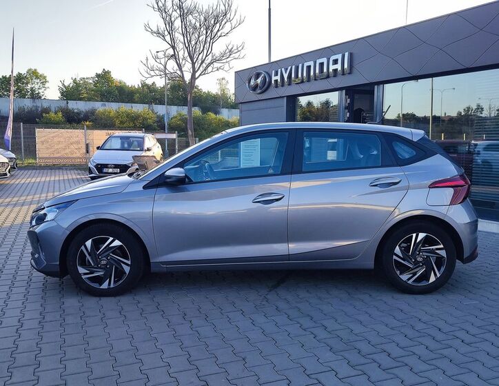 Hyundai i20 8