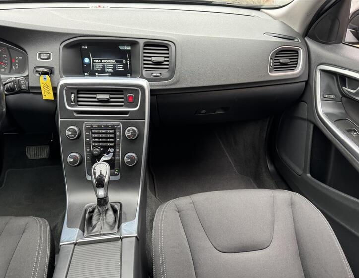 Volvo V60 31