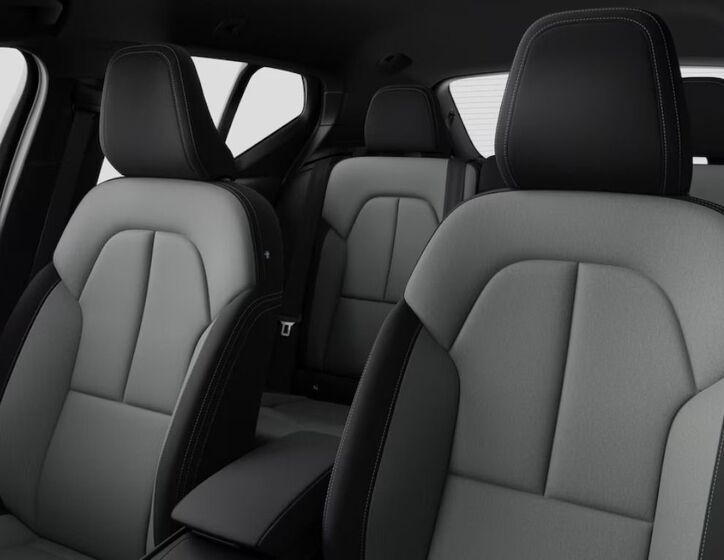 Volvo XC40 8