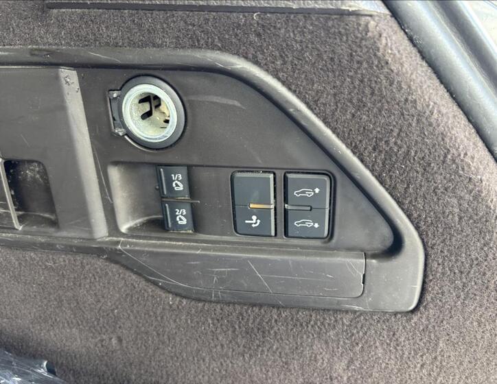 Volkswagen Touareg 14