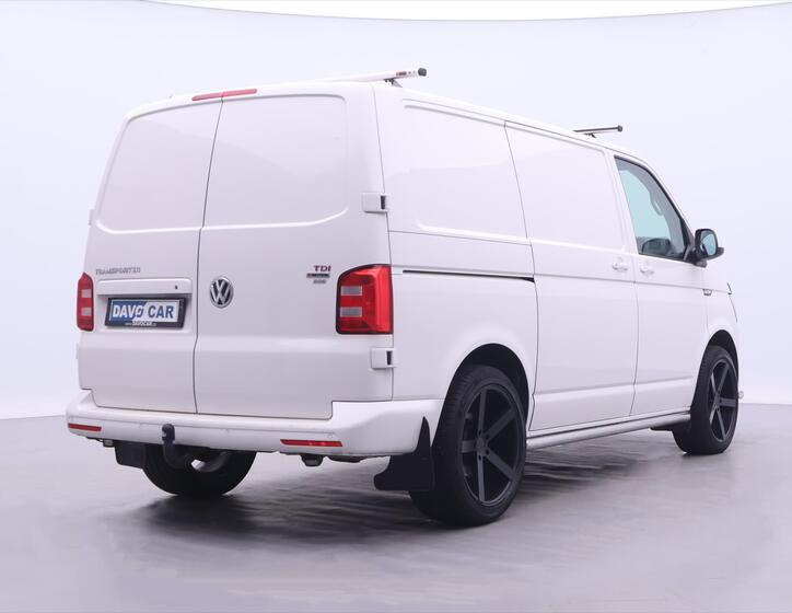 Volkswagen Transporter 9