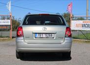 Toyota Avensis 6