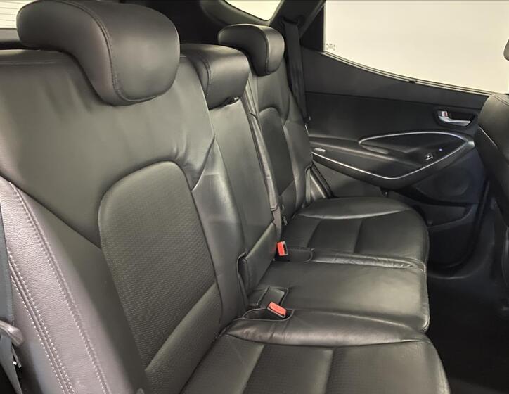 Hyundai Santa Fe 7
