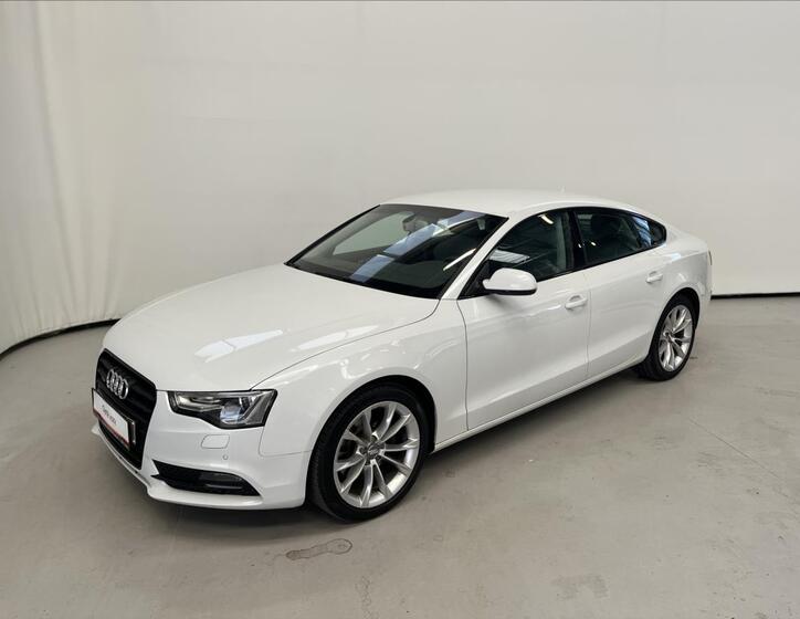 Audi A5 1