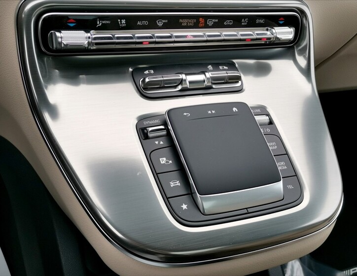 Mercedes-Benz Třídy V 11