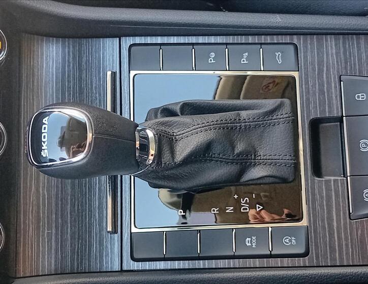 Škoda Superb 33