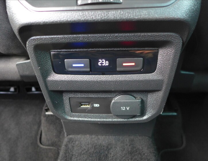 Volkswagen Tiguan 30