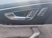 Audi Q8 38