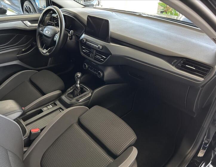 Ford Focus 9