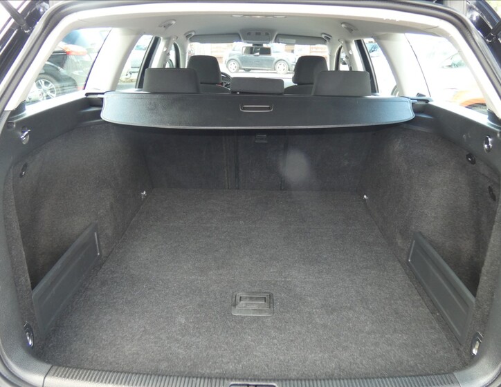 Volkswagen Passat 12