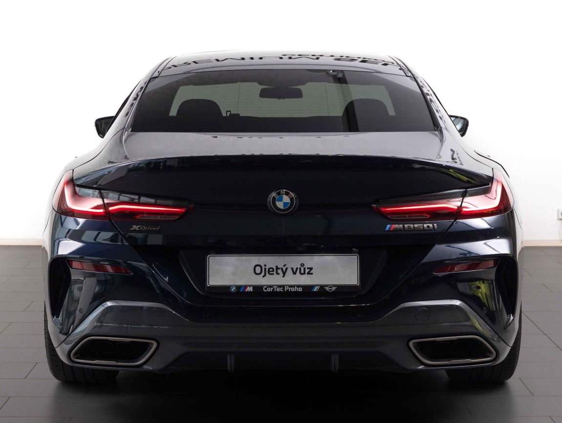BMW Řada 8