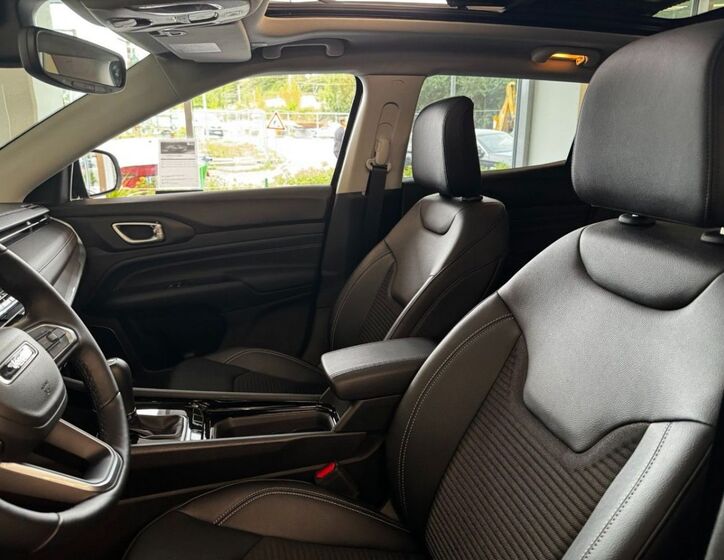 Jeep Compass 12