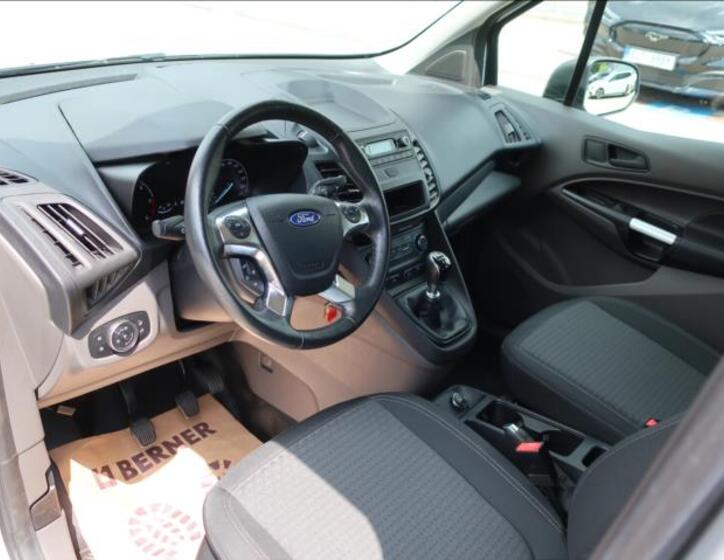 Ford Transit Connect 9