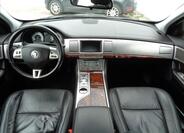Jaguar XF 33