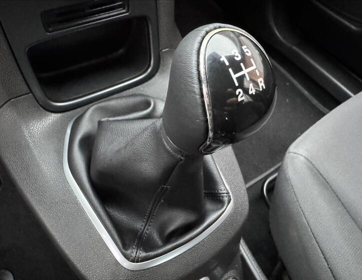 Ford Fiesta 32