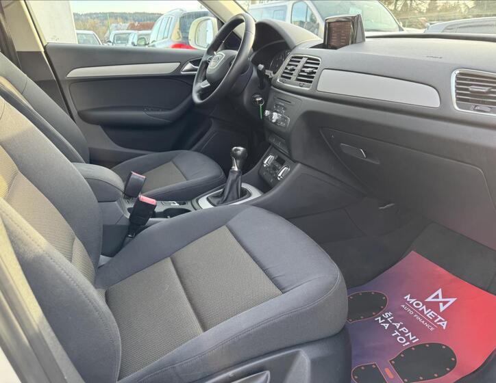 Audi Q3 20