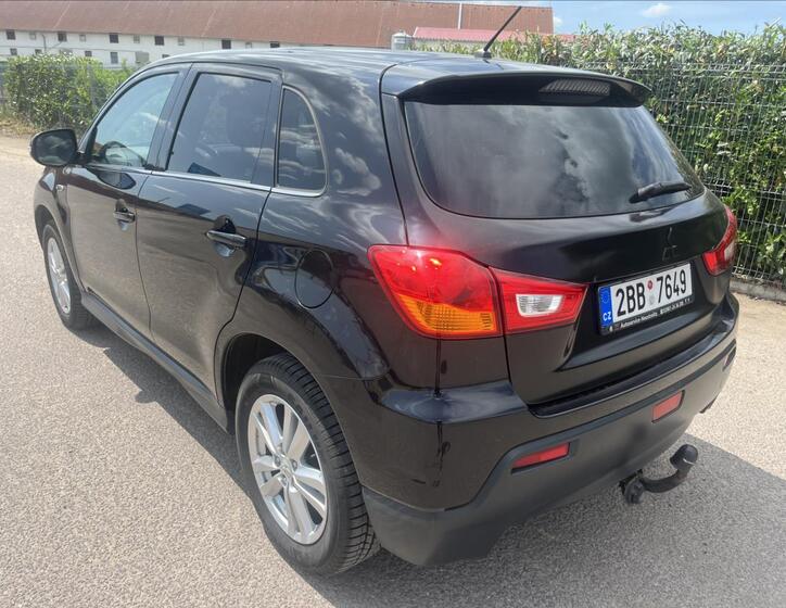 Mitsubishi ASX 8