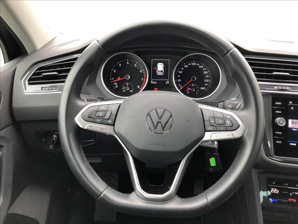 Volkswagen Tiguan 16