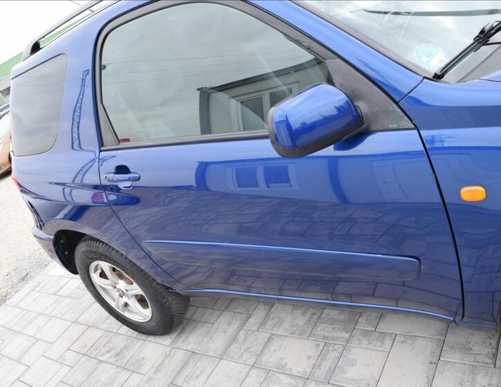 Toyota RAV4 8