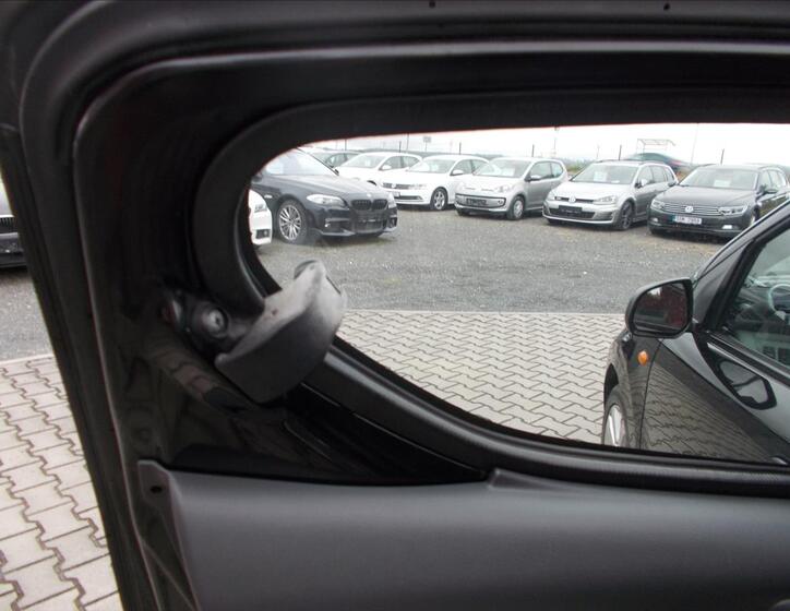 Suzuki Alto 18