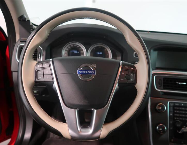Volvo V60 10