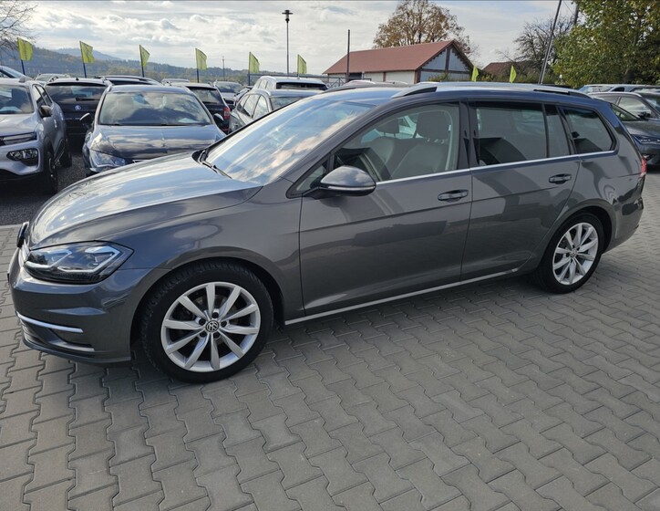 Volkswagen Golf 10