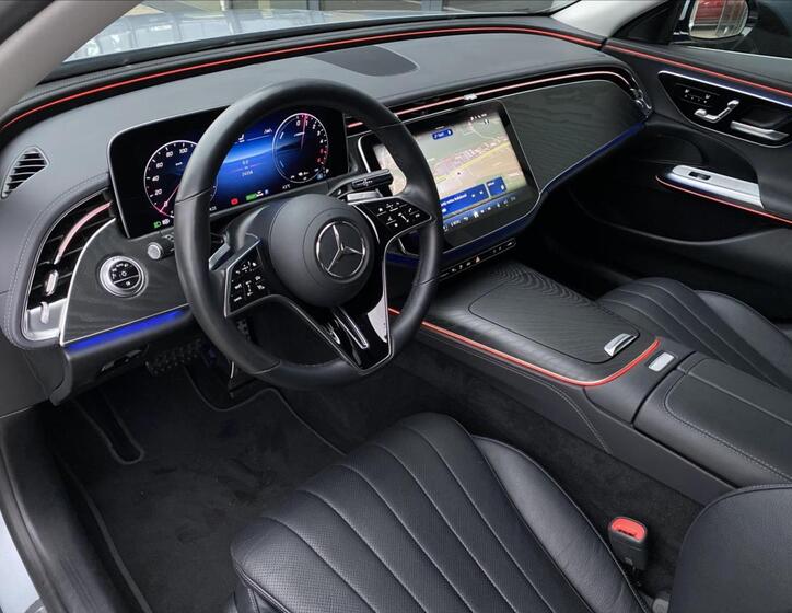 Mercedes-Benz Třídy E 9