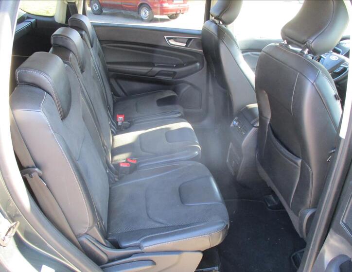 Ford S-MAX 12