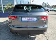Jaguar F-Pace 6
