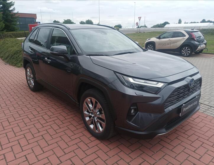Toyota RAV4 5