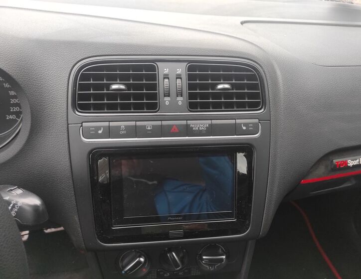 Volkswagen Polo 12