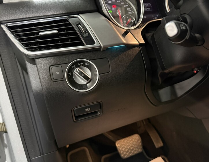 Mercedes-Benz GLE 12