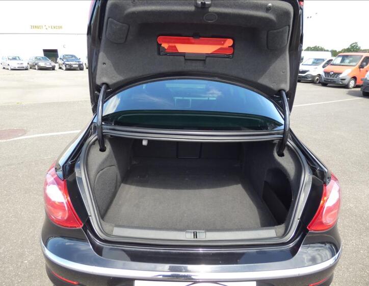 Volkswagen Passat CC 46