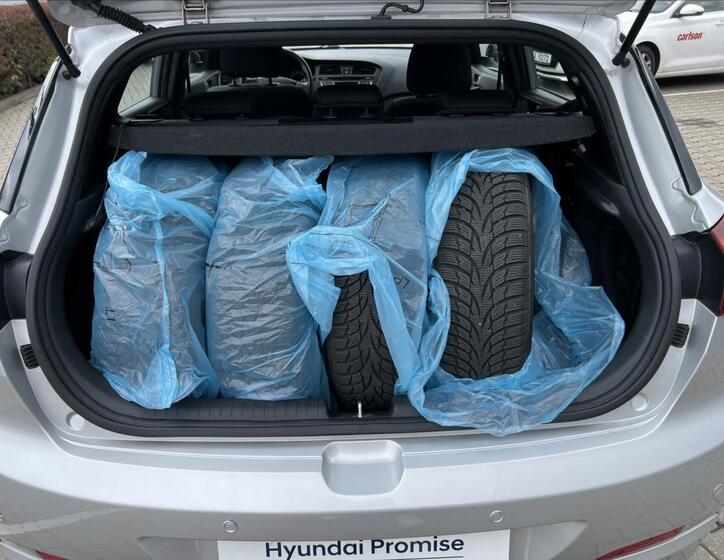 Hyundai i20 10