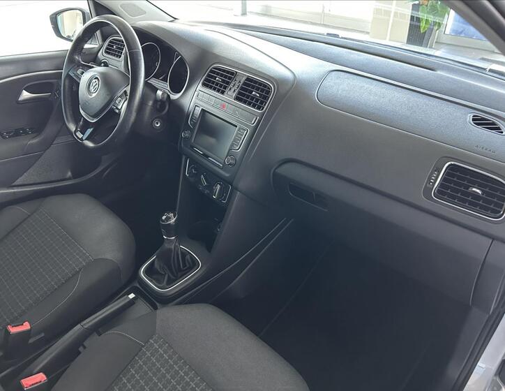 Volkswagen Polo 9