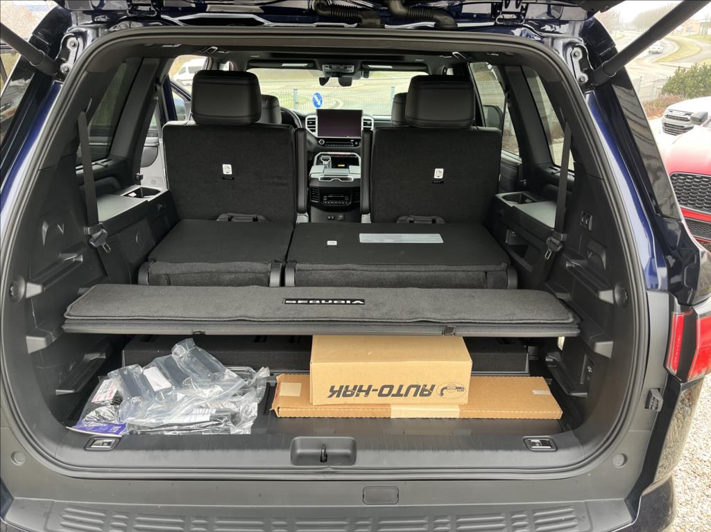 Toyota Sequoia